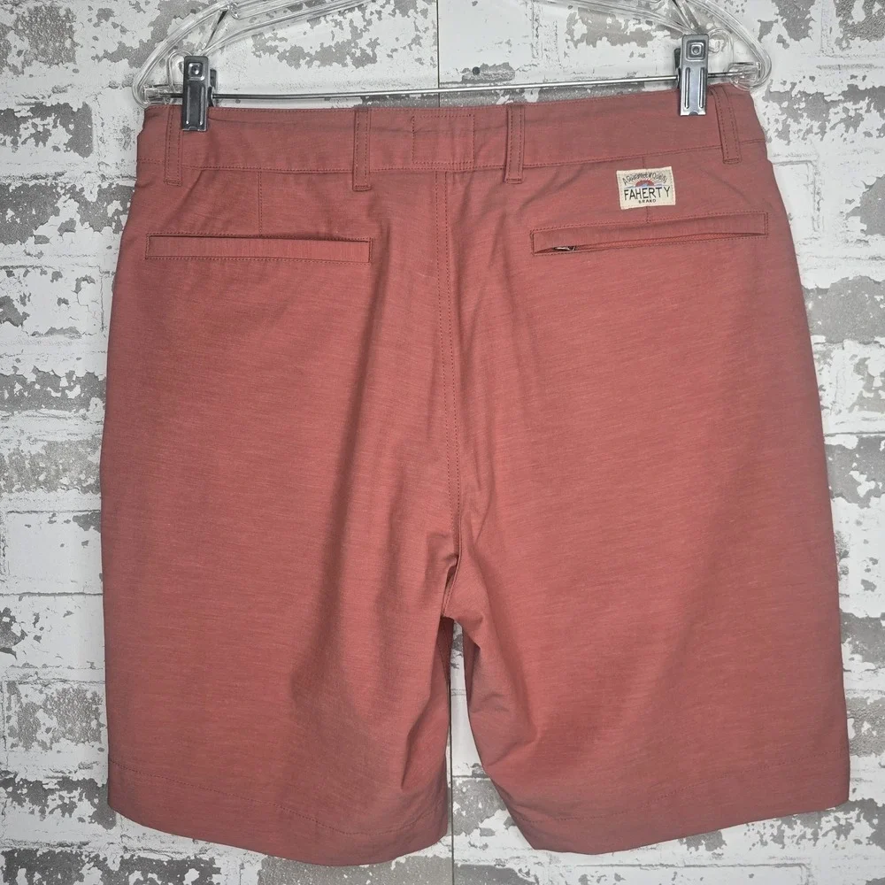 Faherty All Day Shorts Mens 30 Rose Red 9